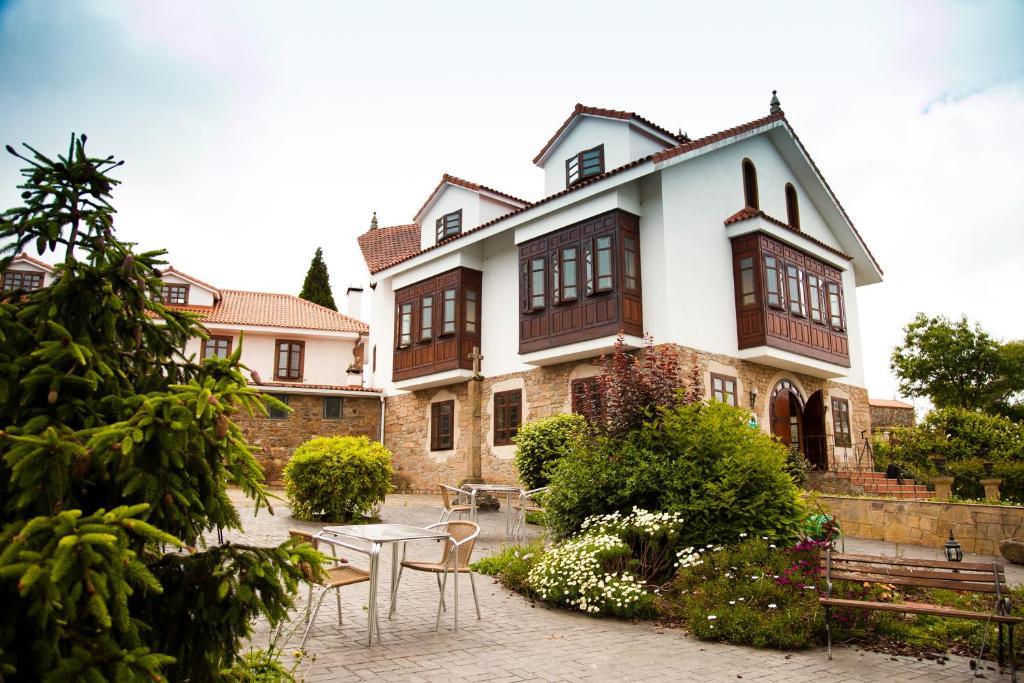 Hotel Mar De Queo