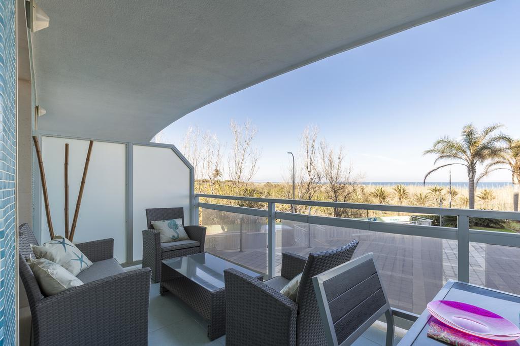 Aguazul Primera Linea Playa Apartment