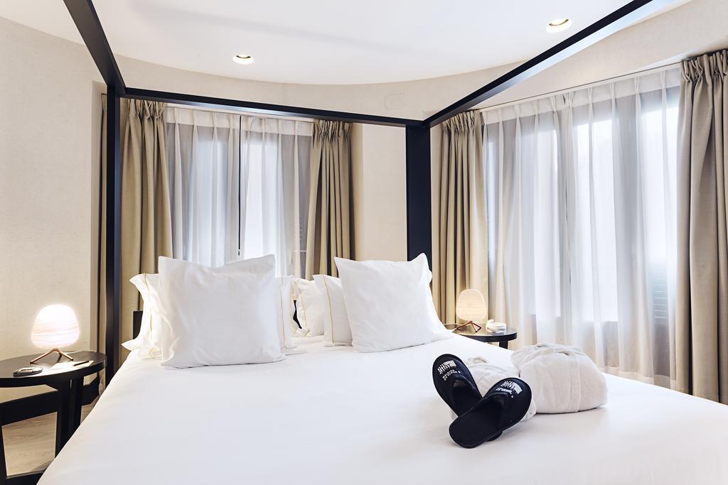One Shot Luchana 22 Hotel
