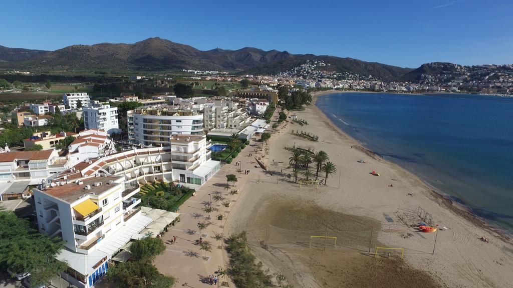 Inmosantos Oasis B7 Apartment Roses