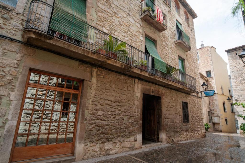 Pensió Bellmirall Gerona