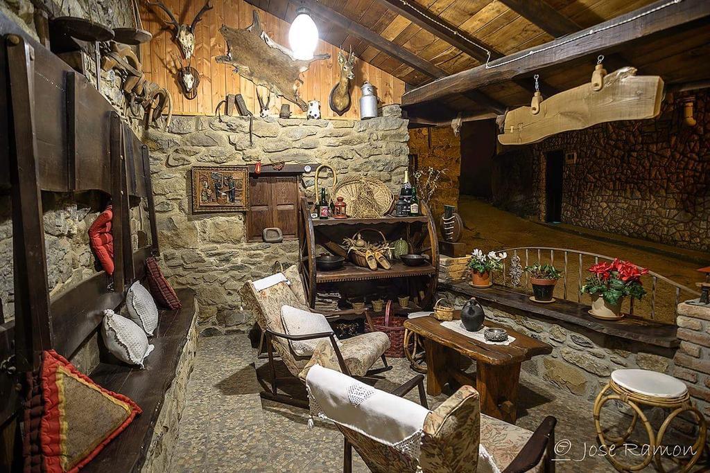 Casa De Aldea Ecocorneyana Country house