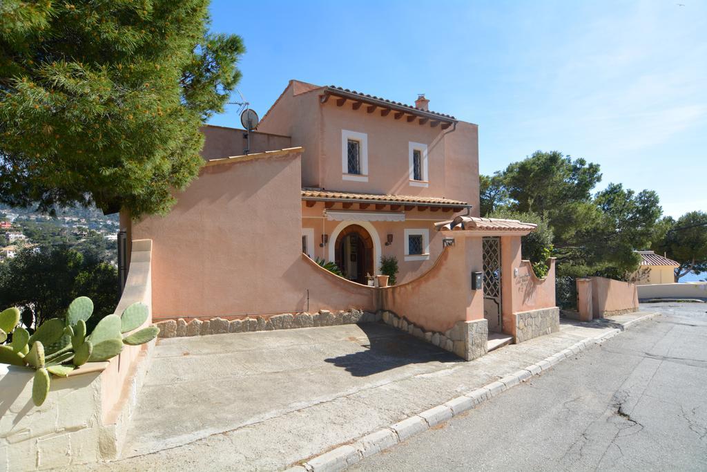 Villa With Enchanting Sea Views And Pool For 7 Guests *