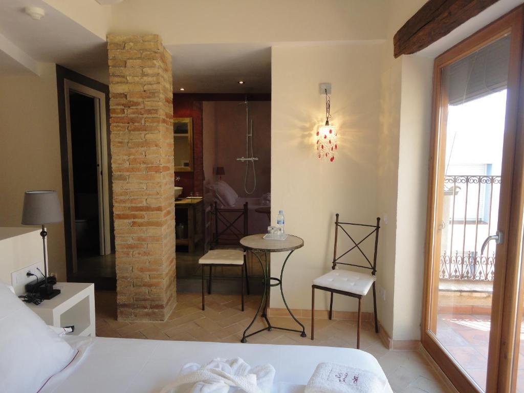 Rural Cal Torner Adults Only 3* Guiamets