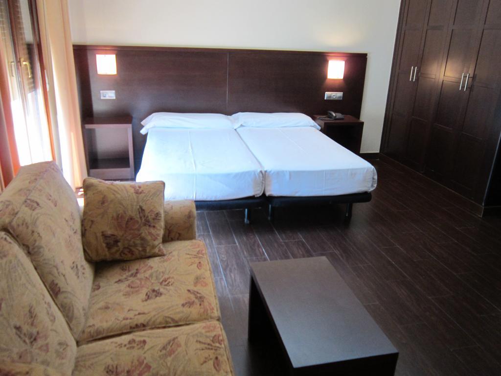 Euba Hotel Amorebieta - Etxano