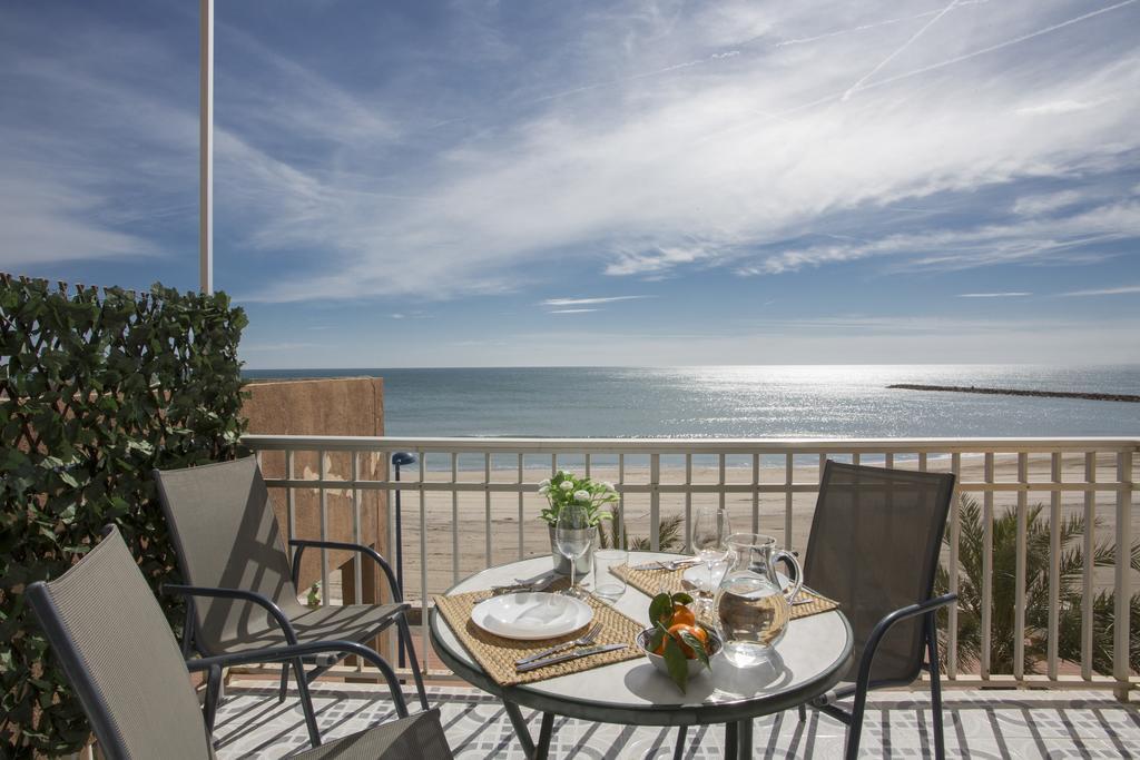 Singularstays El Faro Apartment