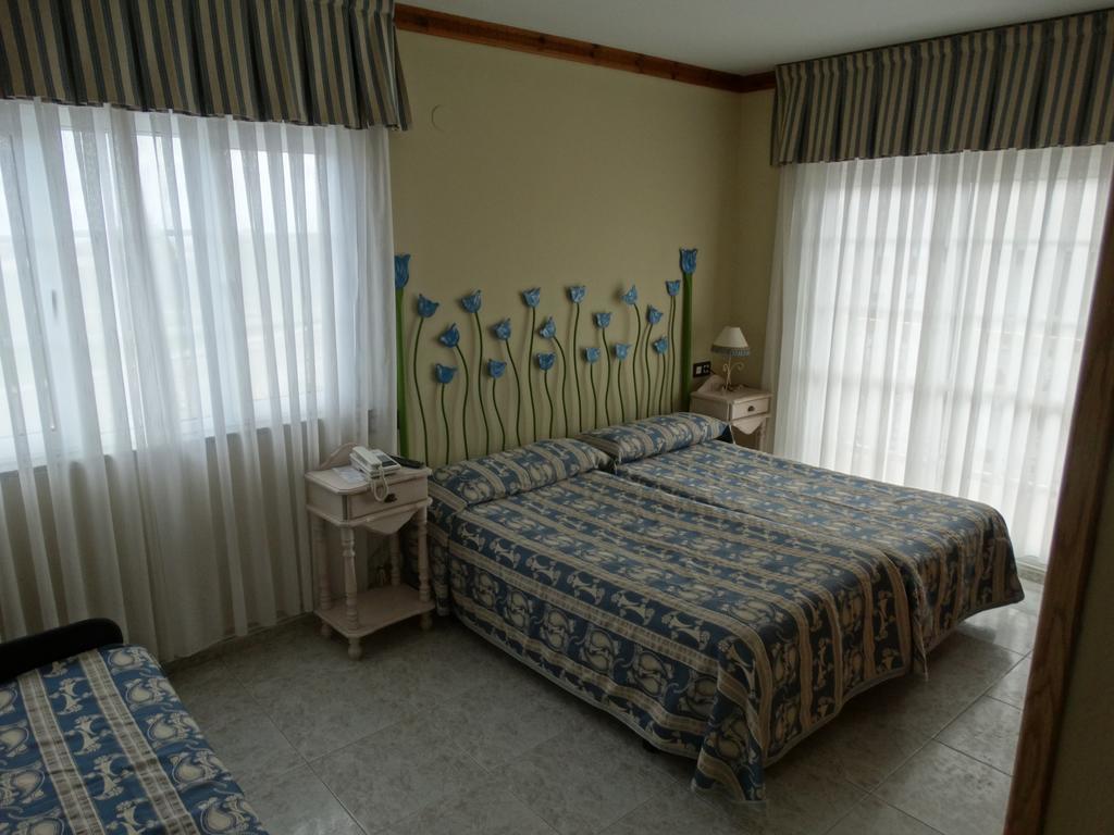 Juncos Hotel 2*