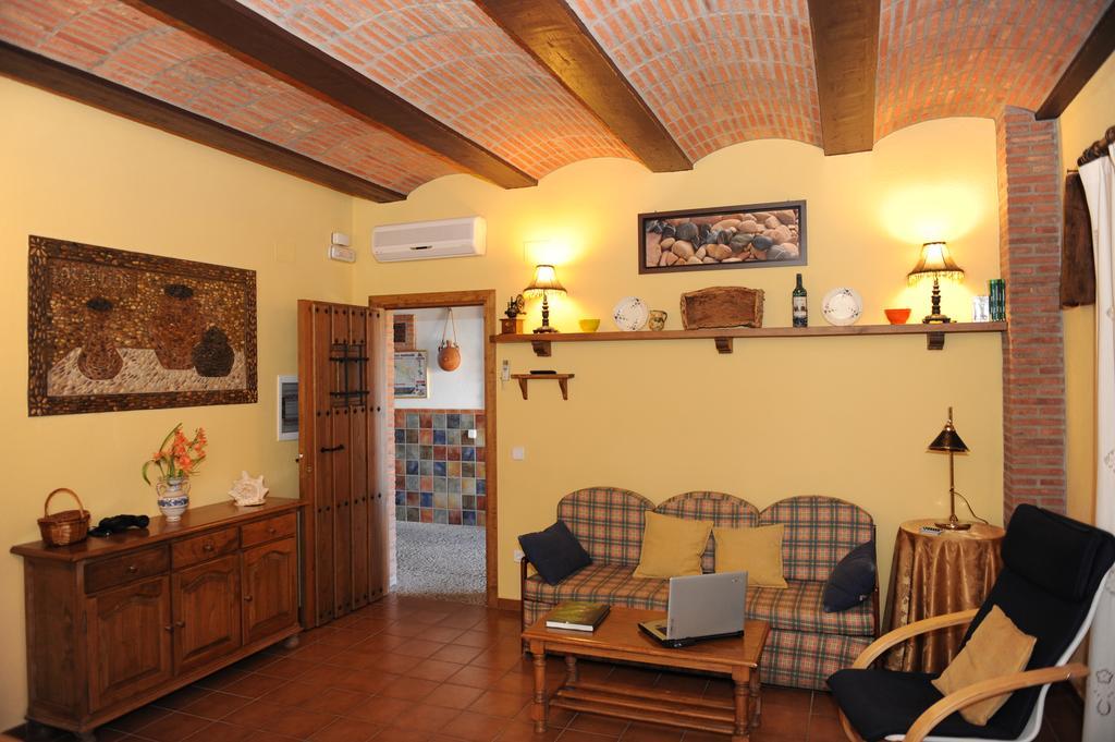 Rurales Monfragüe * Torrejón el Rubio