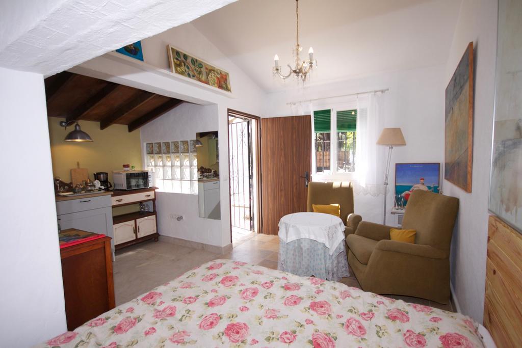 Bed & Breakfast La Alhucema *