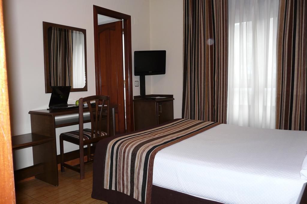 Idh Angel Hotel Oviedo