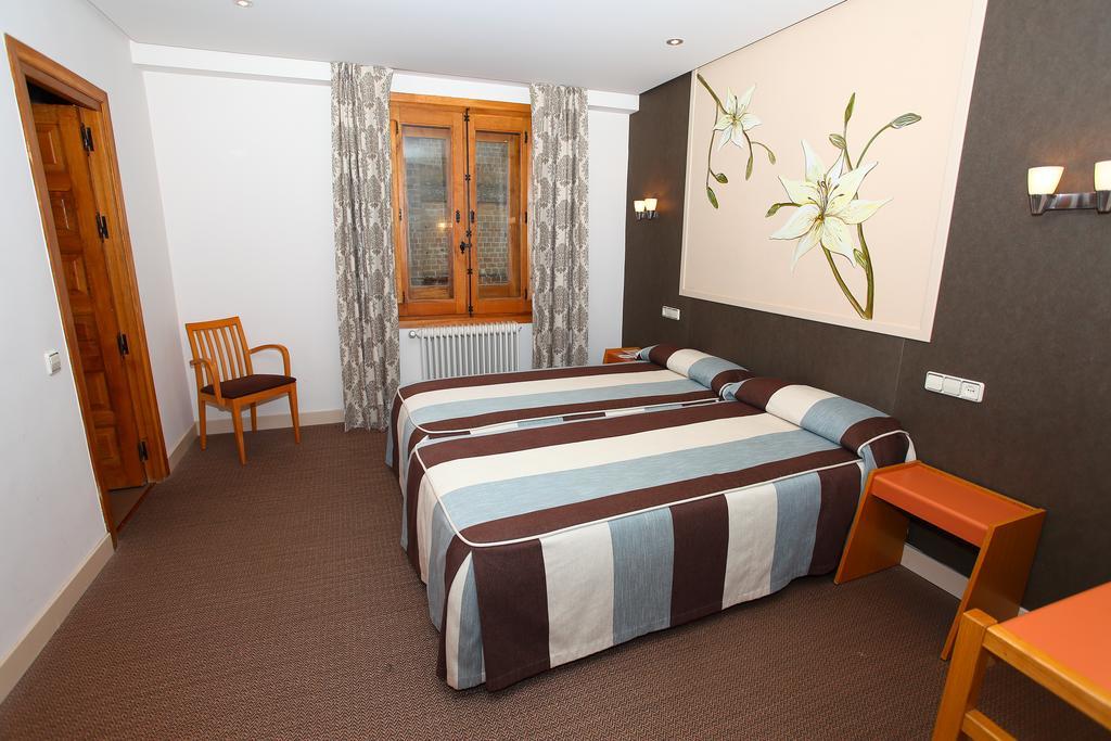 Monasterio De Leyre Hotel