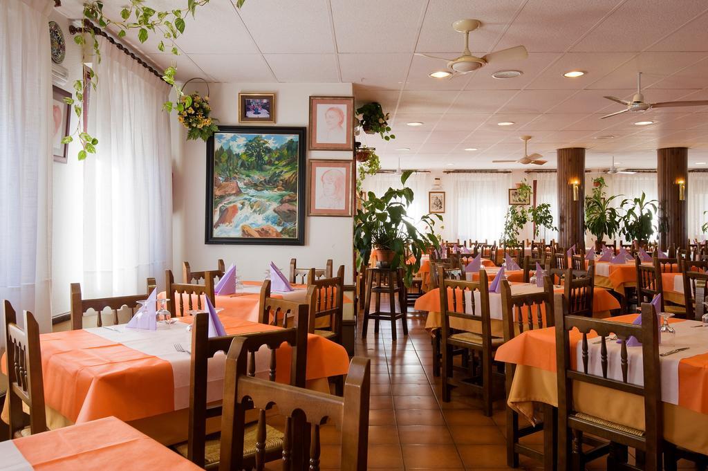 Castillo D'acher Hotel