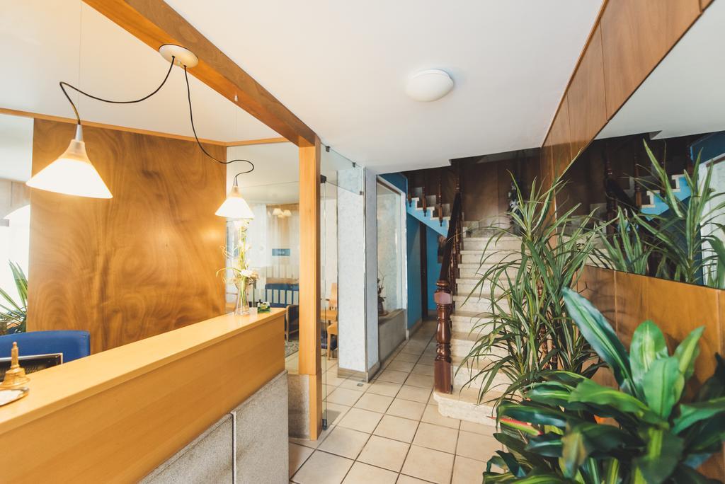 Pura Guest house Cuntis