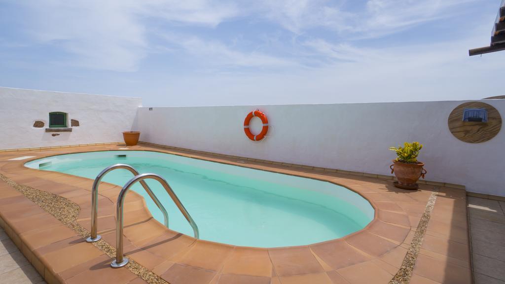 With Amazing Views, Jacuzzi And Private Pool Сasa de vacaciones