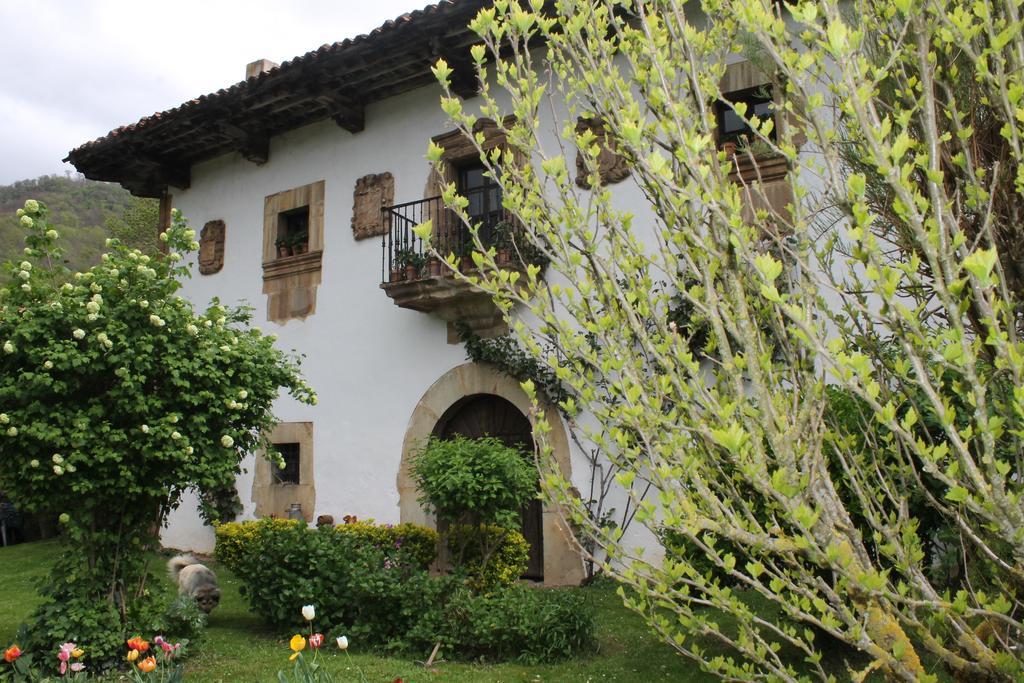 Casona De Trevino Cosgaya