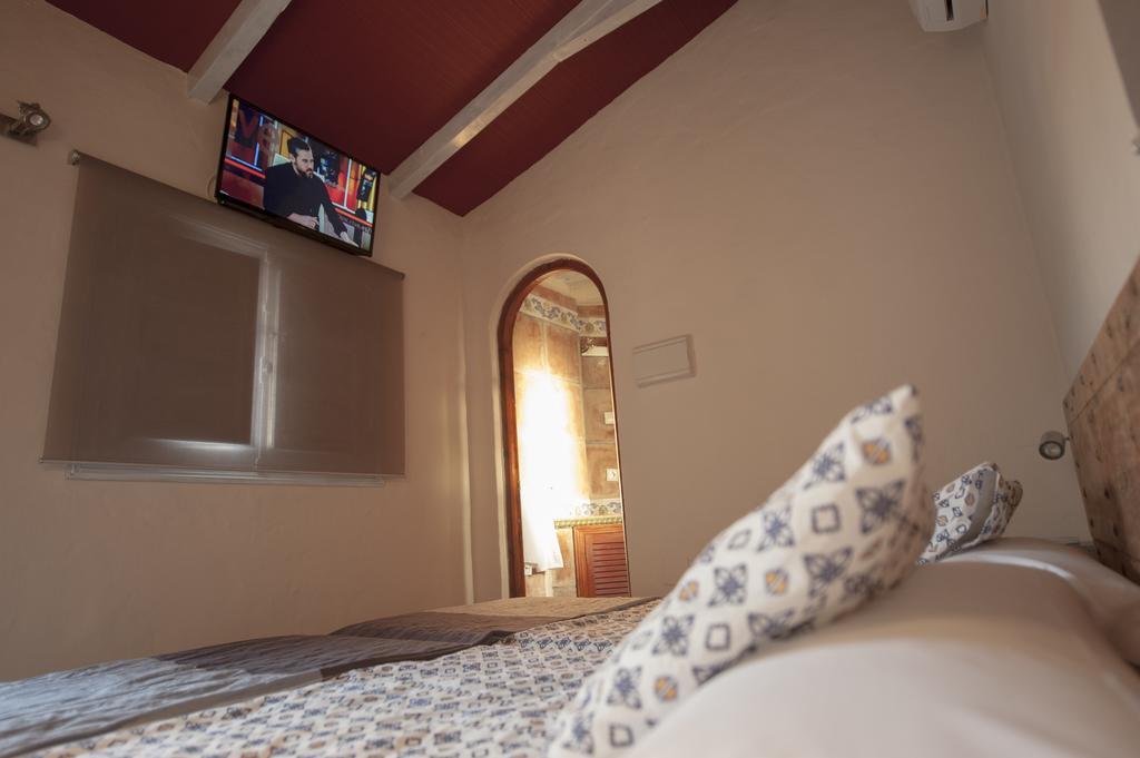 Amarna Conil Country house