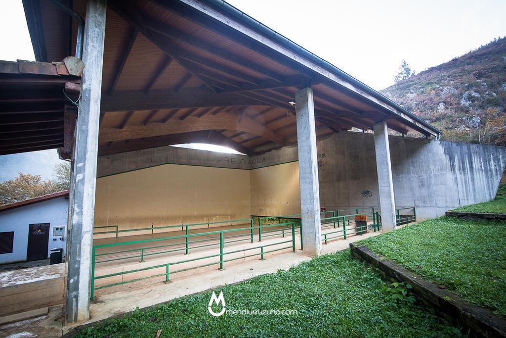 Eleizondo Haundia Country house