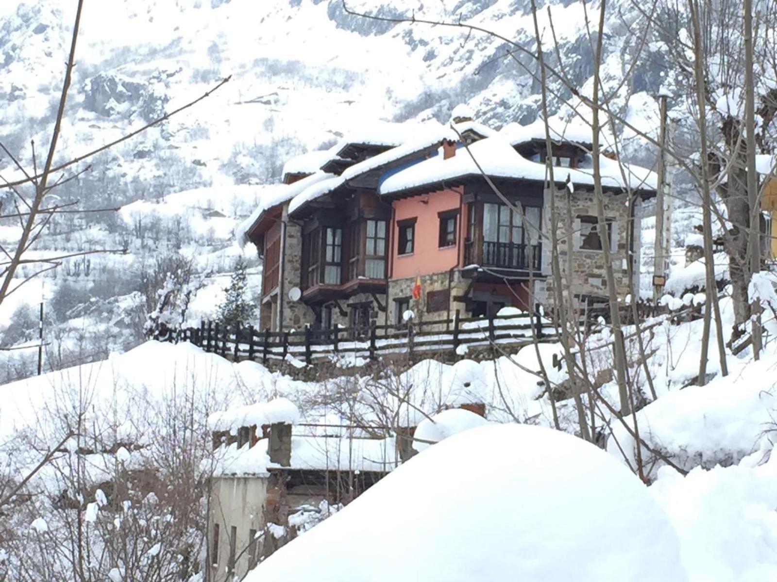 Complejo Turístico L'oteru Apartamento Caleao