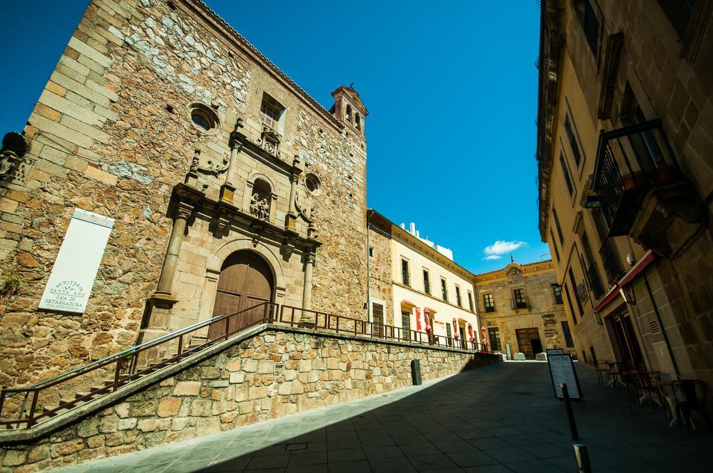 Santa Ana * Plasencia