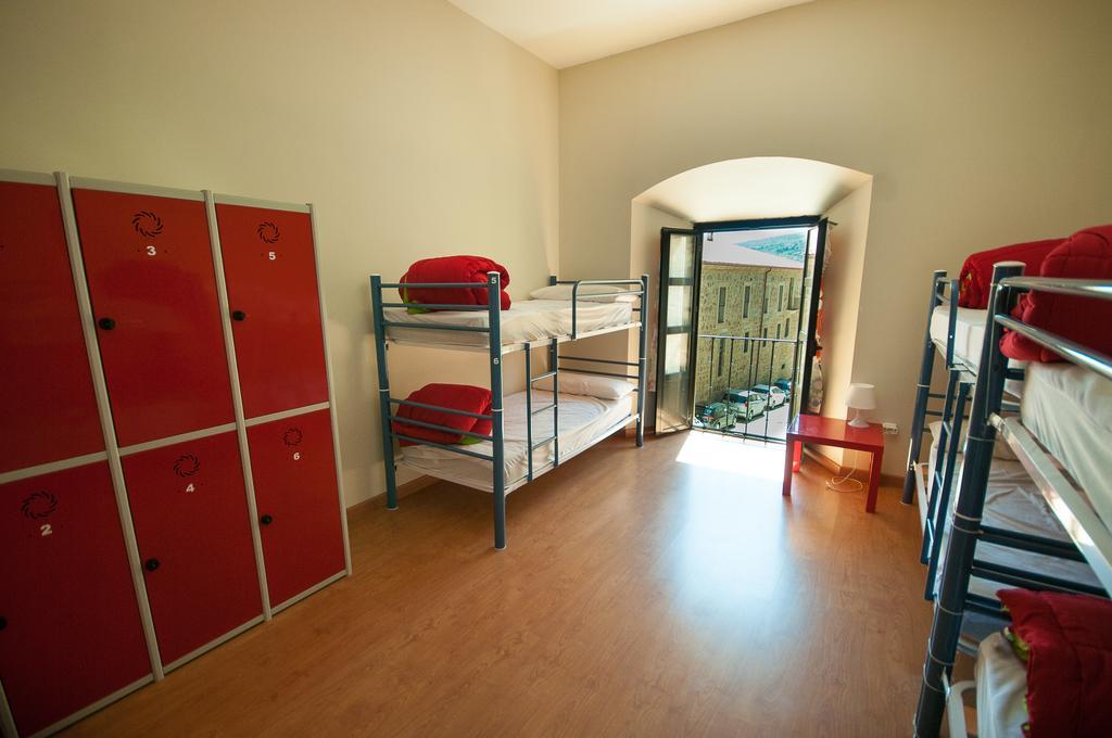 Santa Ana Hostel *