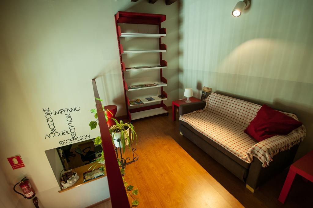 Santa Ana Hostal *