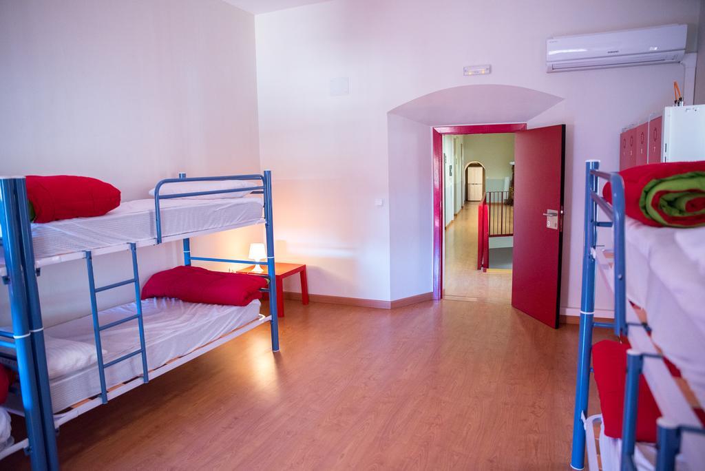 Santa Ana Hostal