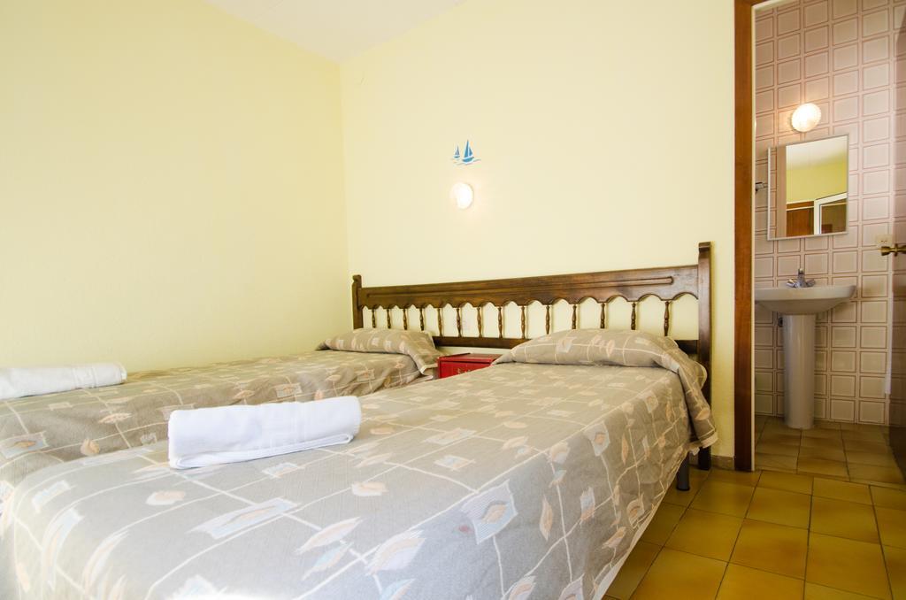 Guest house Lloret 2*