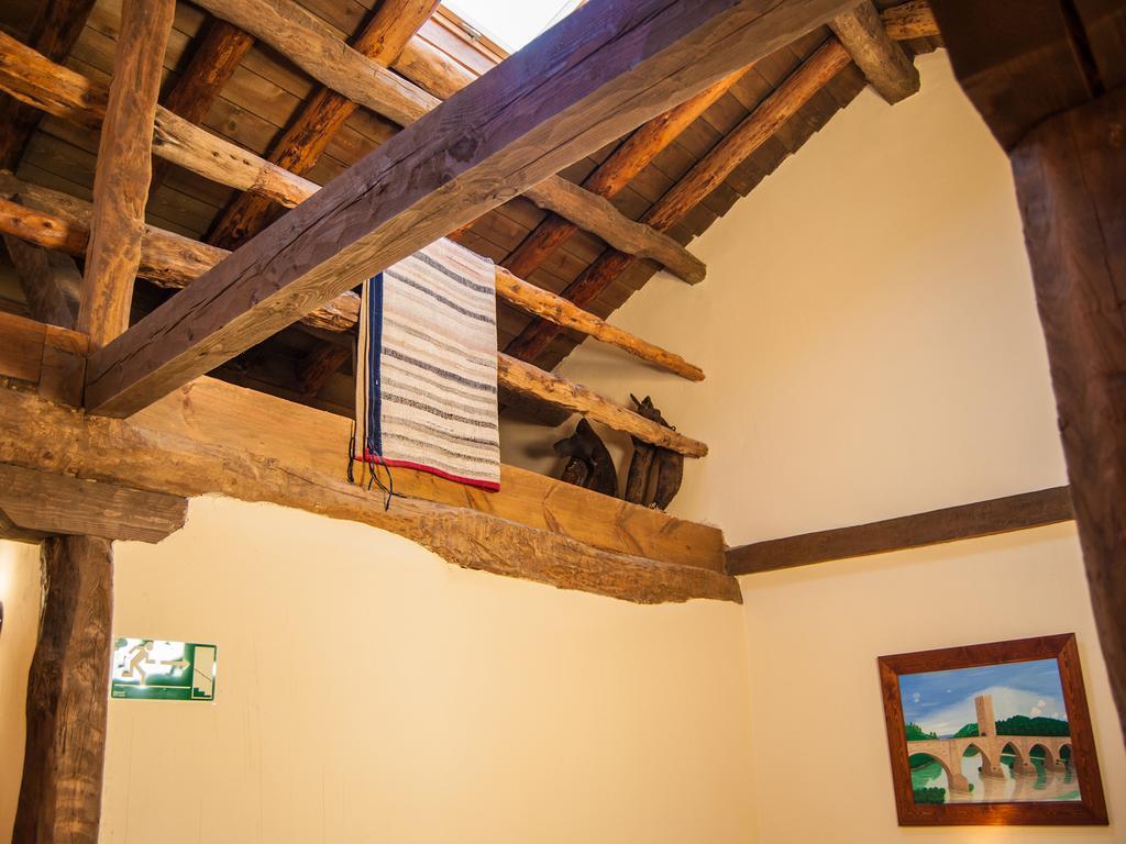 La Fuente Del Pinar Country house Valdesimonte