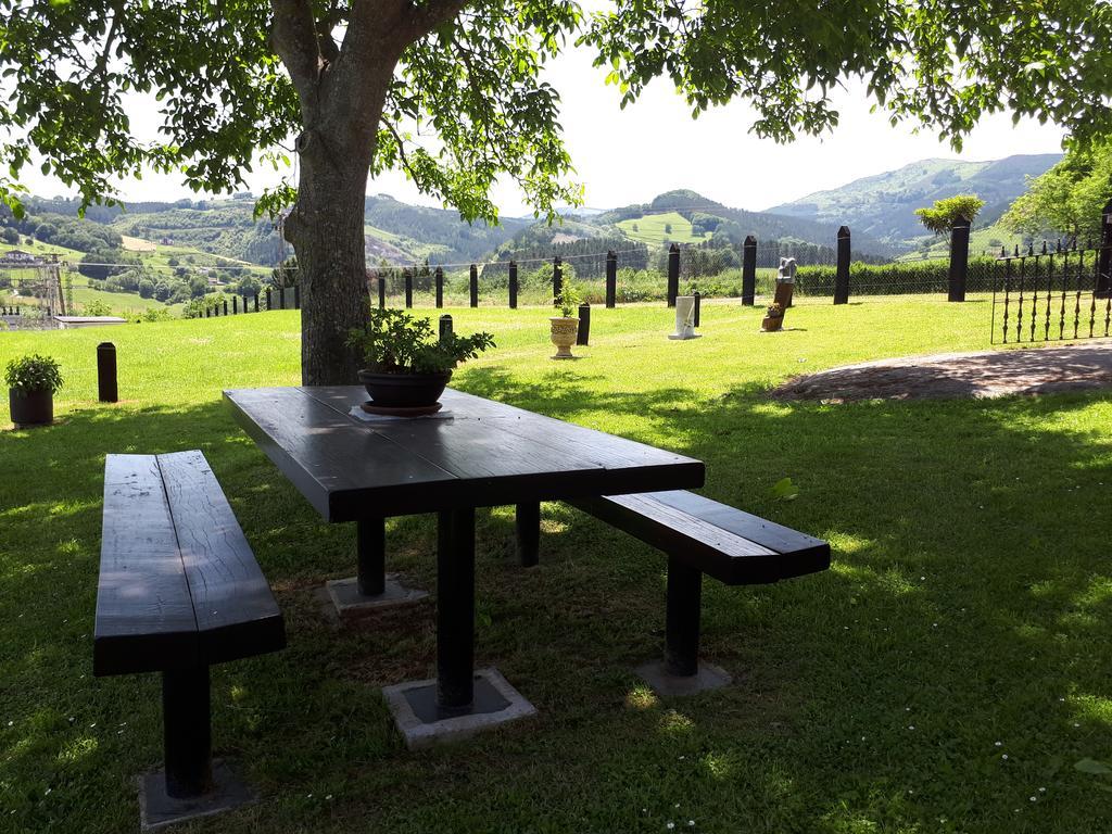 Casa rural Txanpardin *