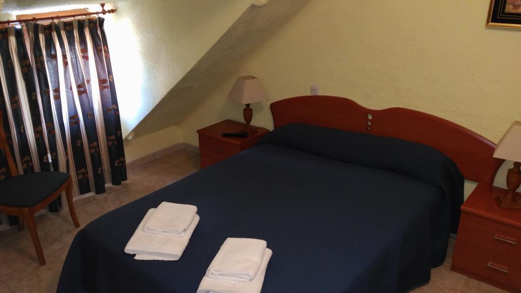 Aribel Longinos Guest house 2*