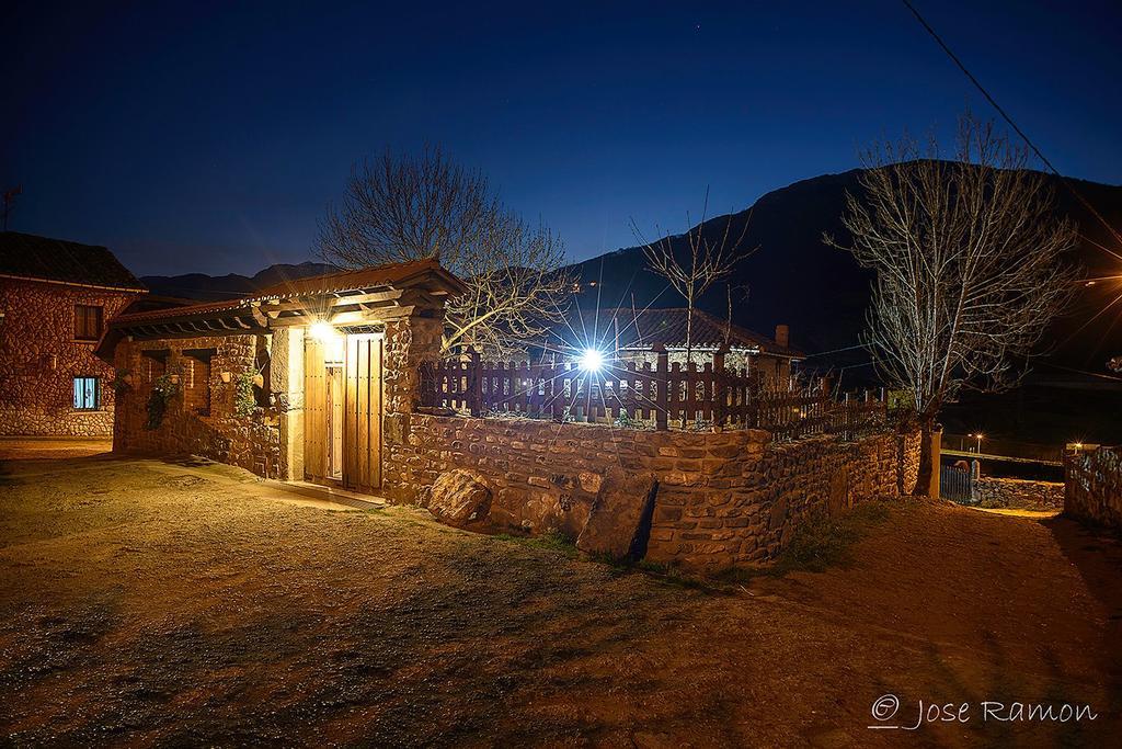Casa De Aldea Ecocorneyana Country house