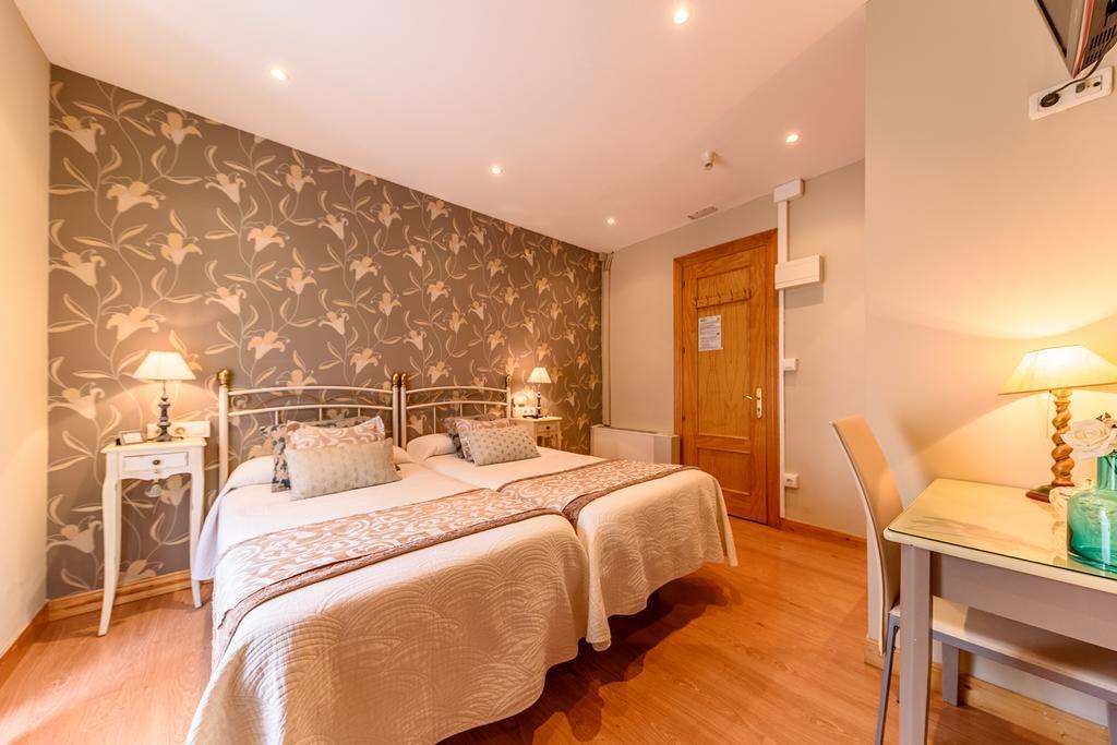 Guest house Hosteria De Castro 3*
