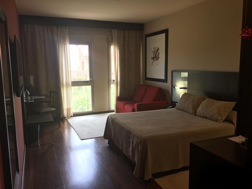 Hotel Royal Nayef Portonovo