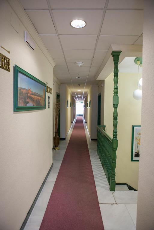 Mitra Crisálida Hotel Cabra