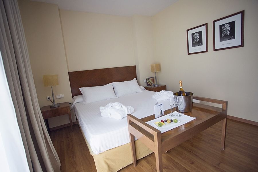 Avenida 4*