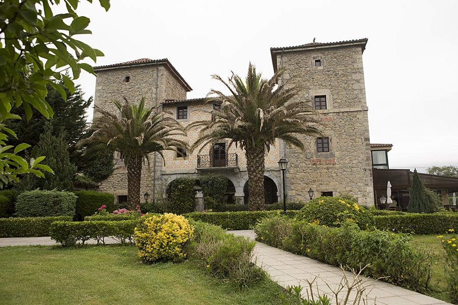 Palacio Torre De 4* Ruesga (Cantabria)