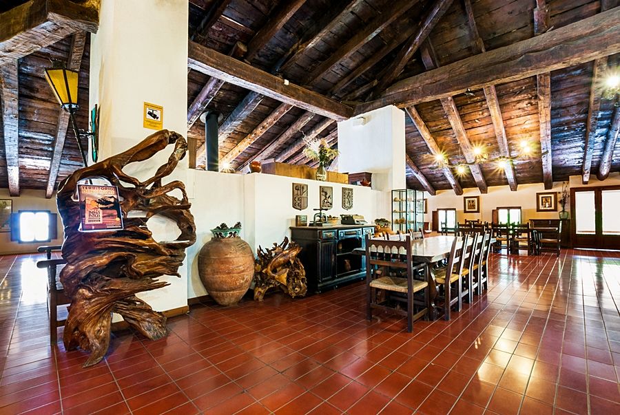 De La Trucha Hotel