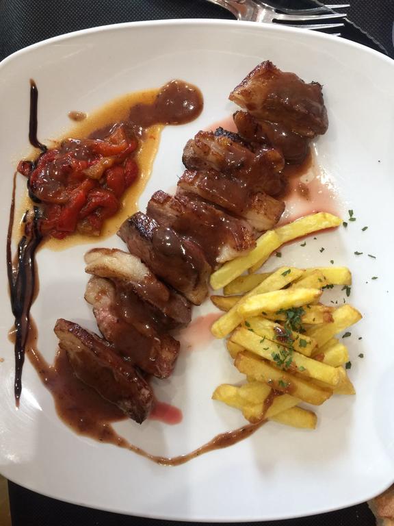 Restaurante Sauga Pensión Puente San Miguel