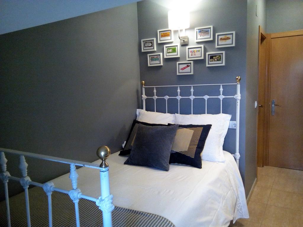 Guest house Hostal Catalina De Austria 2*