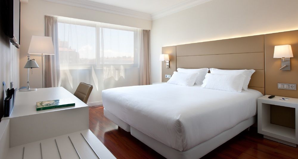 Nh Iruna Park Pamplona