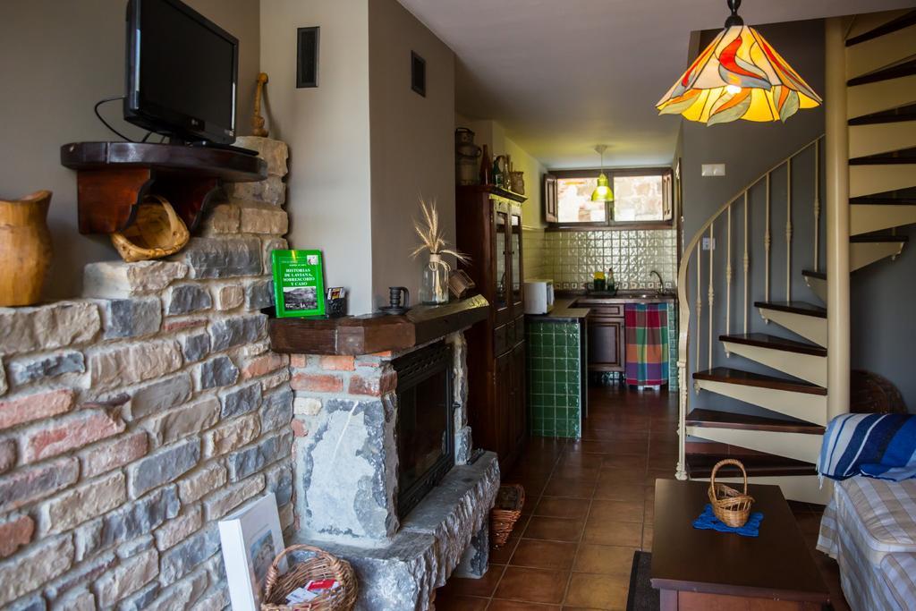 Rurales El Collaín De Apartamento