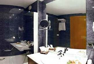 Hotel Exe Plaza Delicias 3*