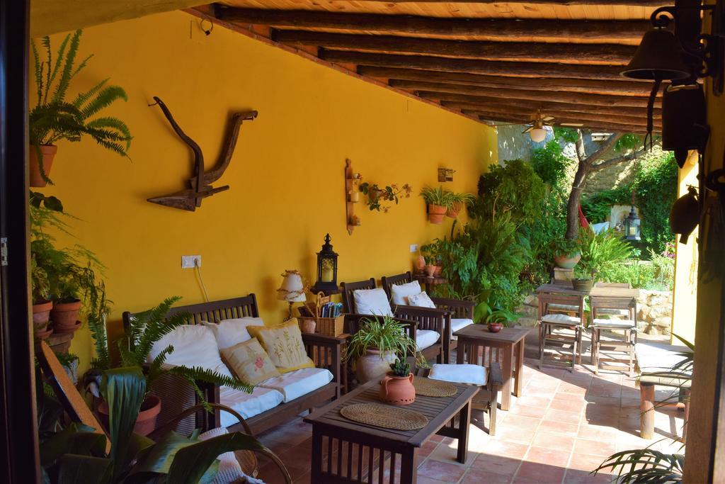 Casa Rural De Luna Country house