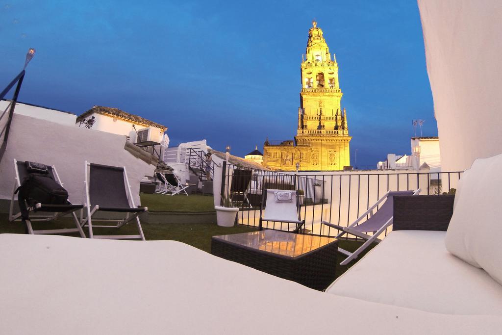 Hotel Patios *