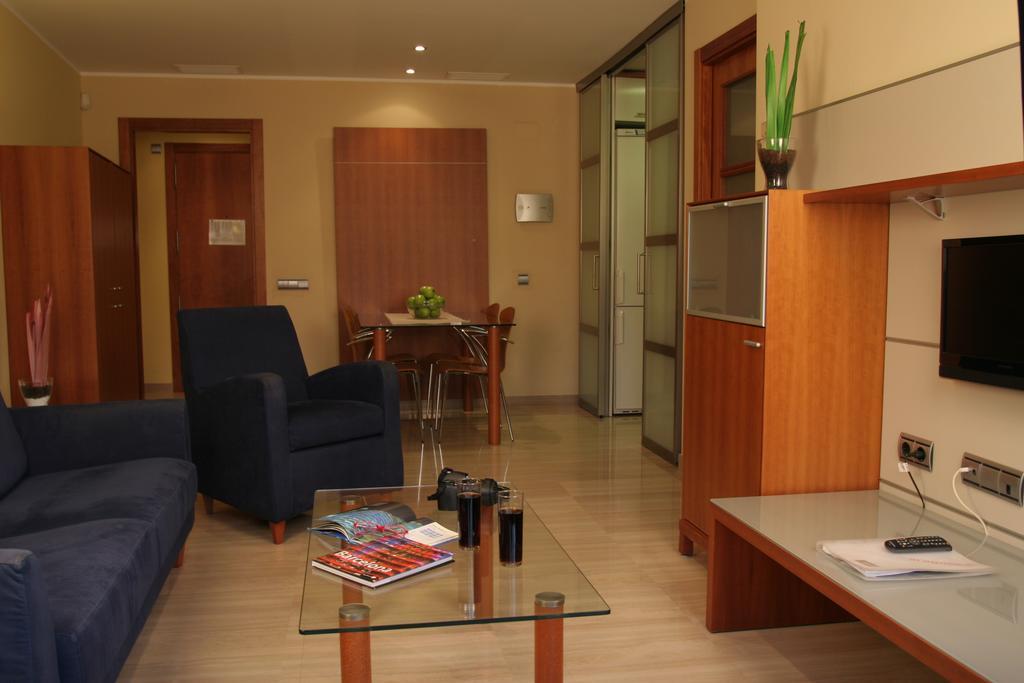 Aparthotel Arago565 2*