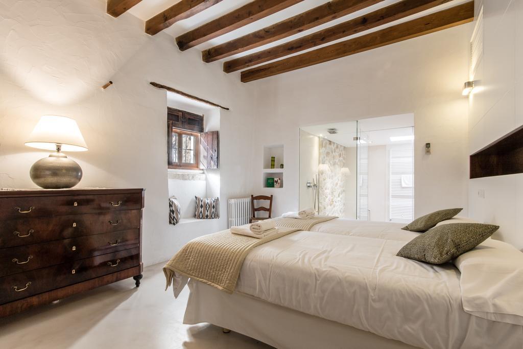 Villa Es Rafal By Homevillas360