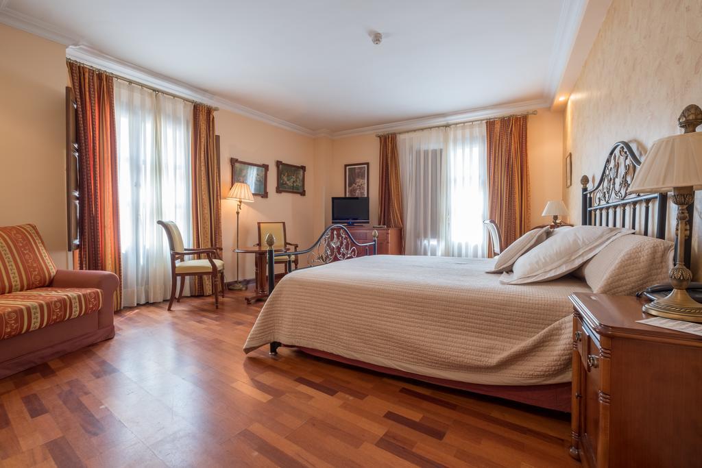 Condesa De Hotel 3*
