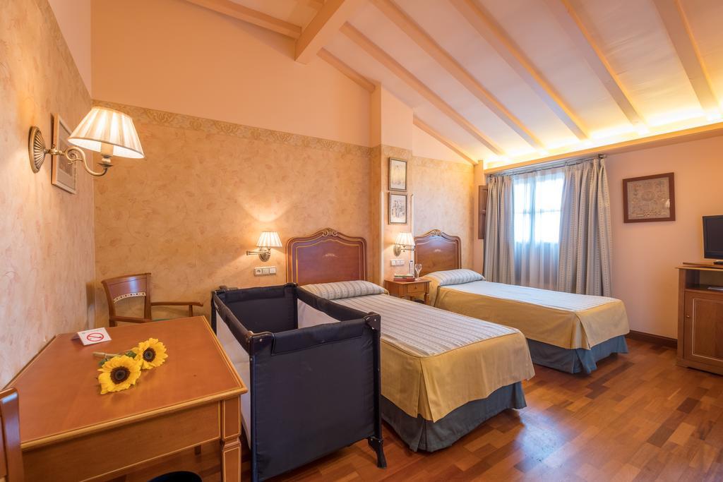 Condesa De 3*
