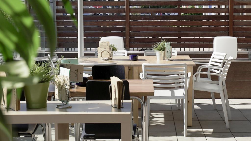 Fleming 50 - Adults Only 3*