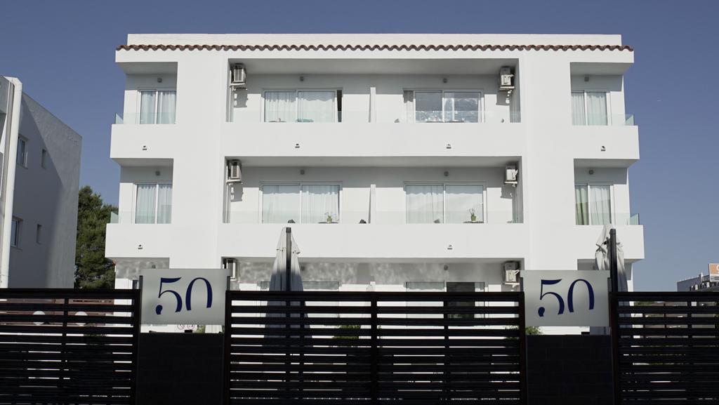 Fleming 50 - Adults Only 3*
